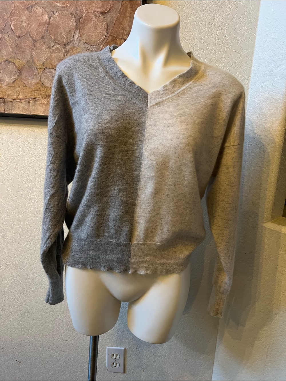 Kokun Womens Gray V-Neck Pullover Sweater GUC M cashmere